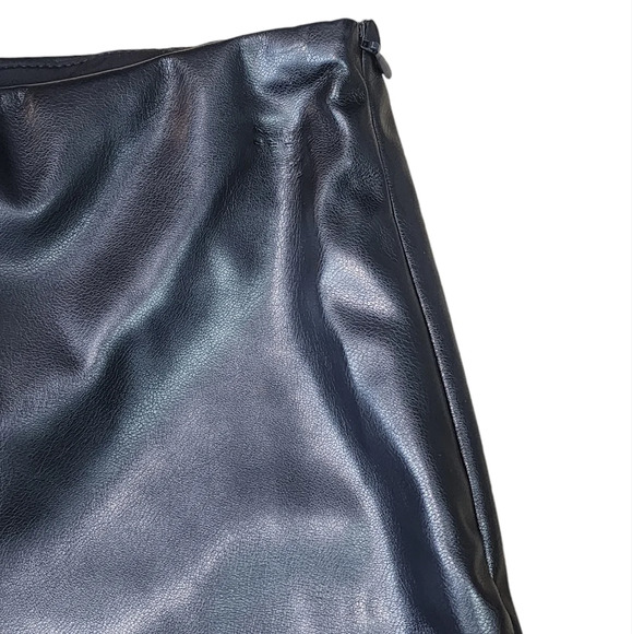 Fabletics Vegan Leather Ankle Leggings NWT - Picture 8 of 10